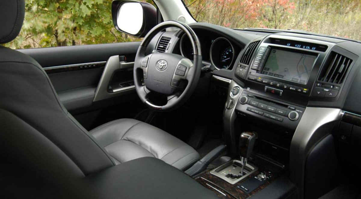 Land Cruiser Prado 200 салон