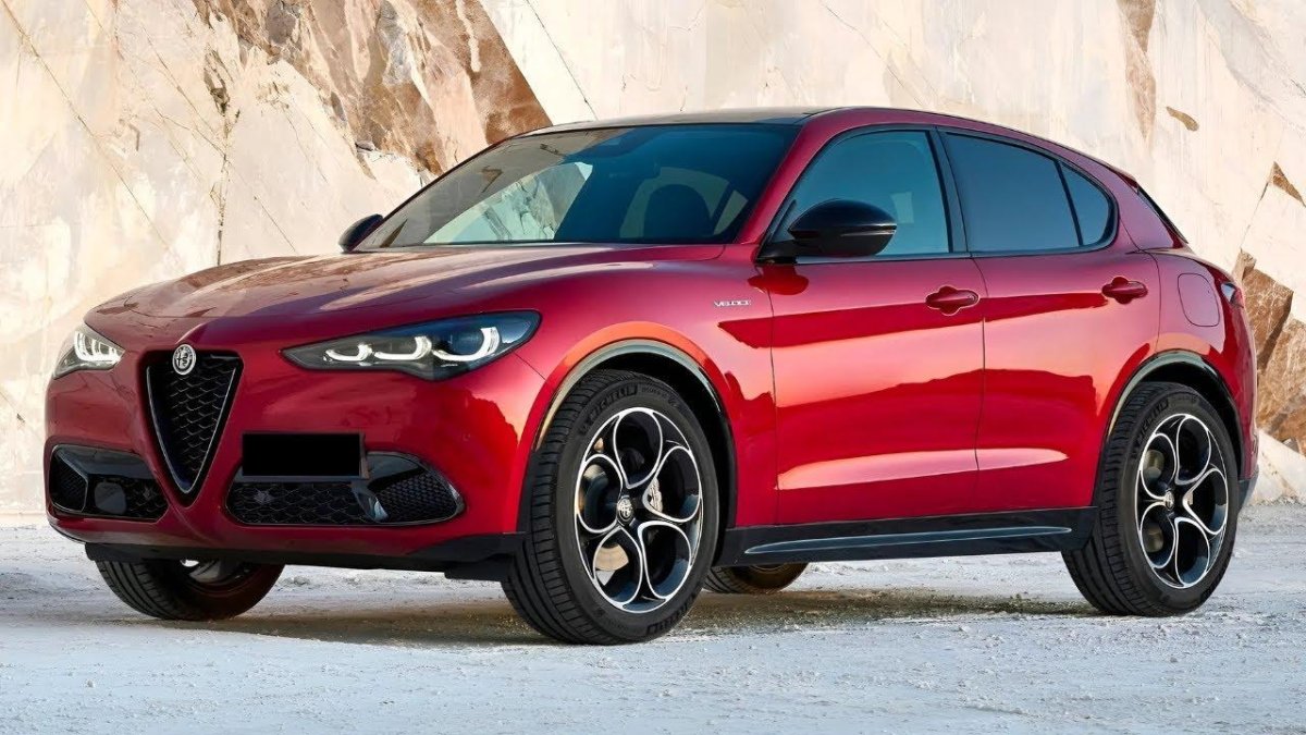 Alfa Romeo Stelvio 2023