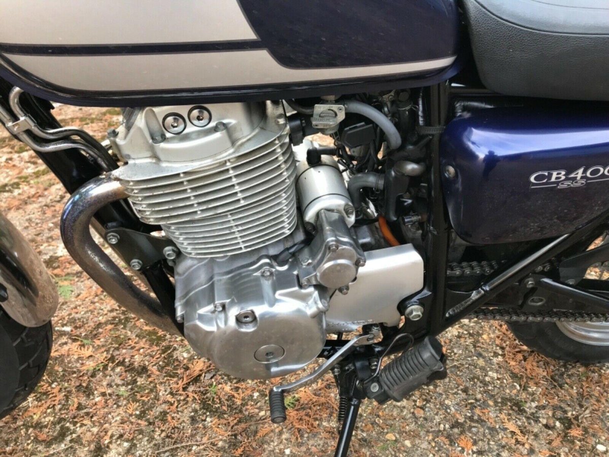 Honda cb400ss-e