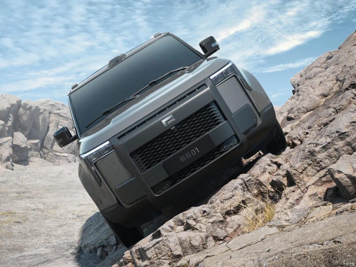 Китайский внедорожник Polar Stone 01