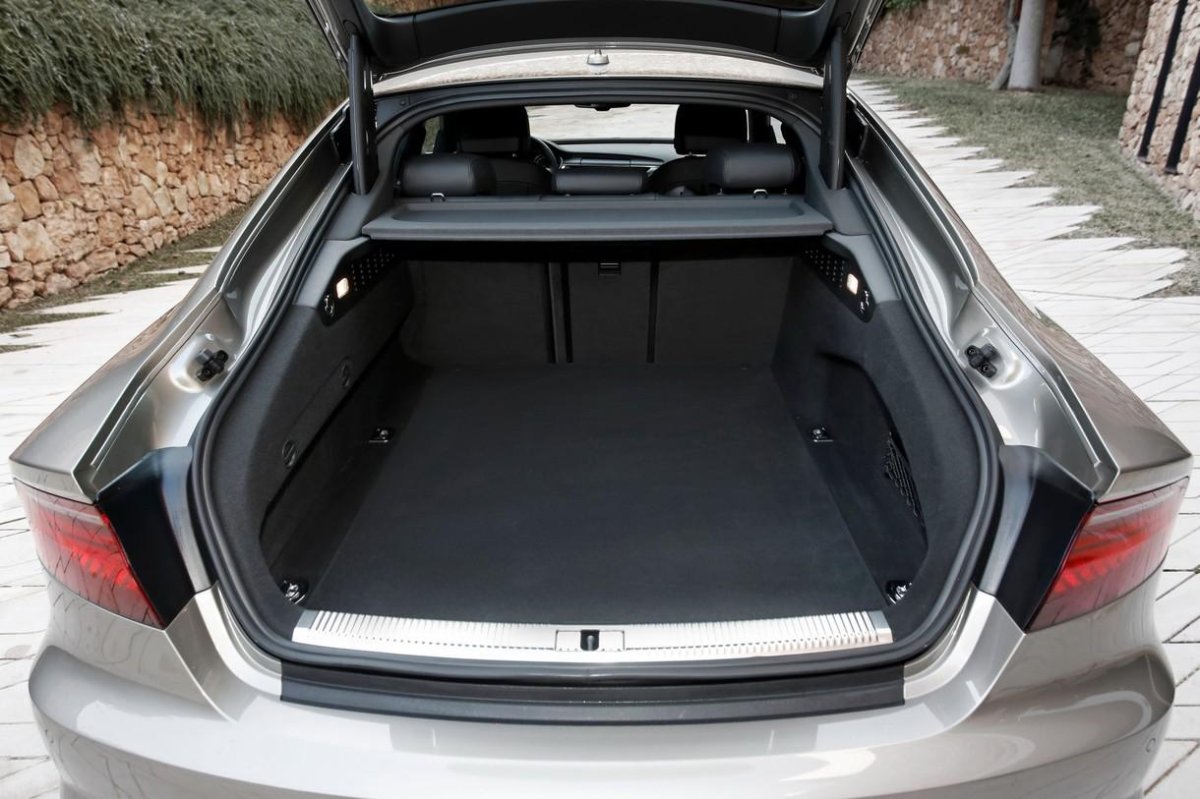 Audi a7 багажник