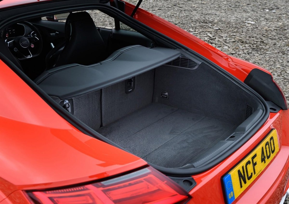 Audi TT 8s багажник