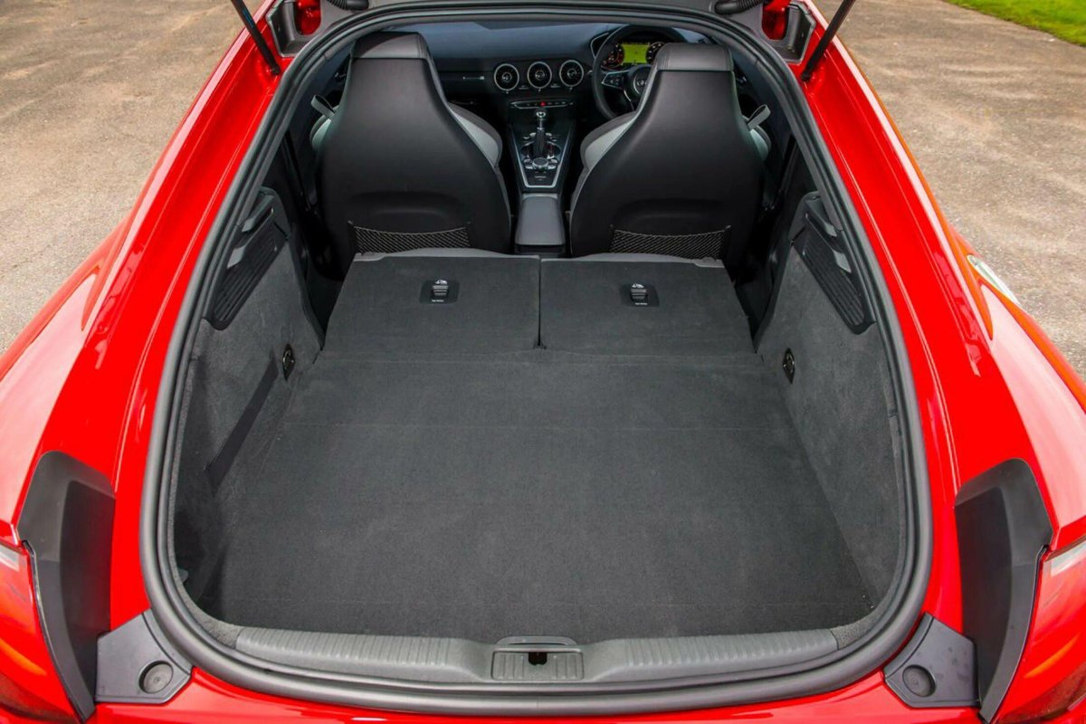 Багажник Ауди ТТ 2000 года