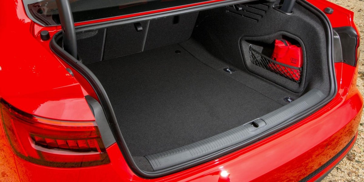 Audi a4 багажник