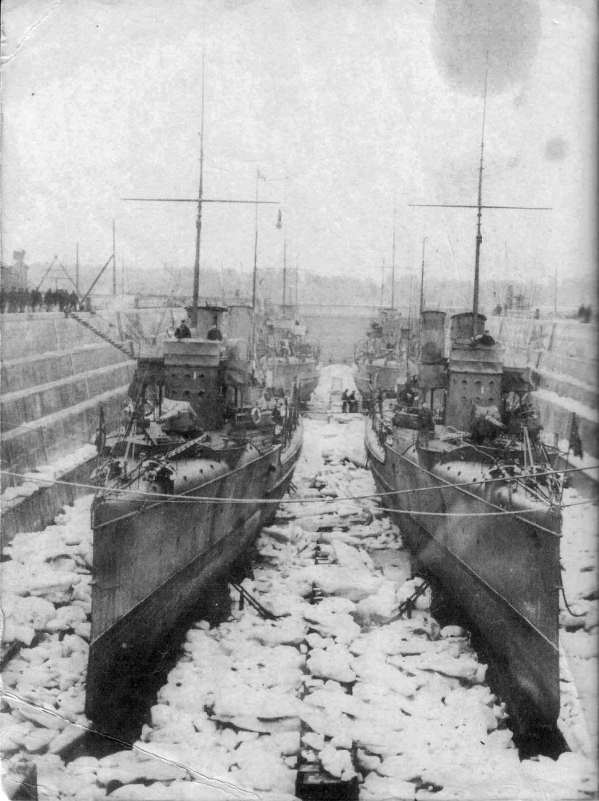 Миноносцы "Эмир Бухарский".