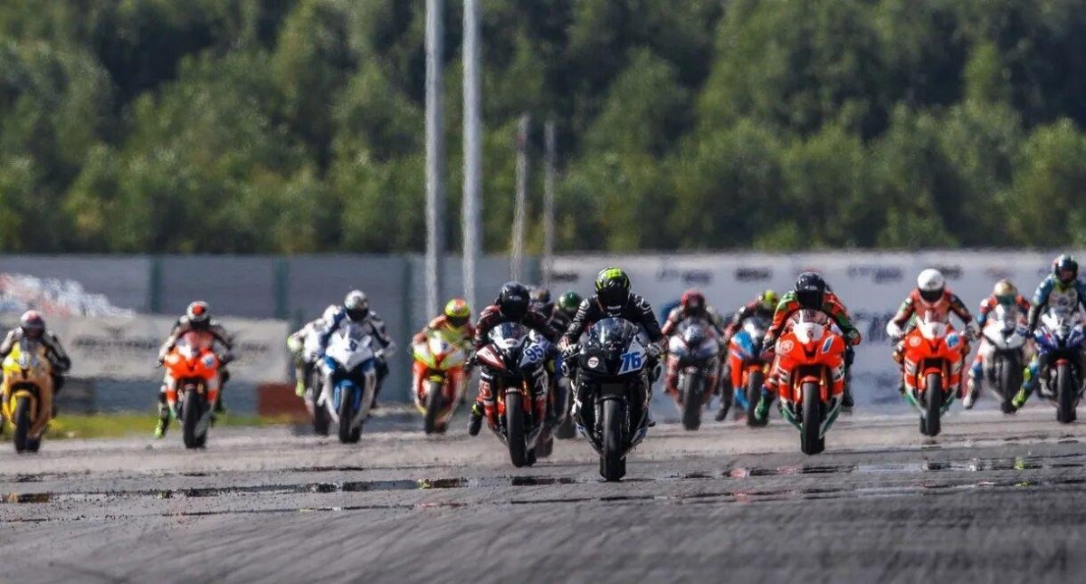 Шоссейные мотогонки