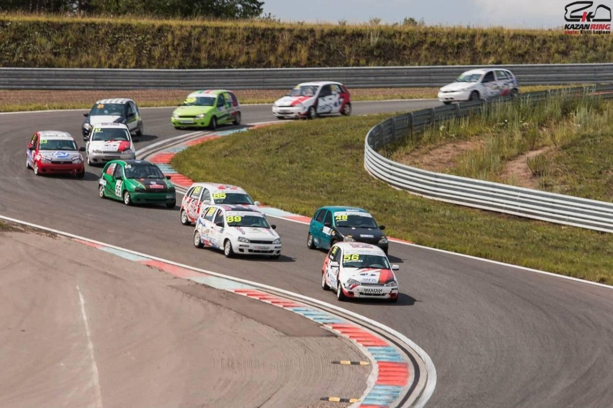 Гонки автодром высокая гора