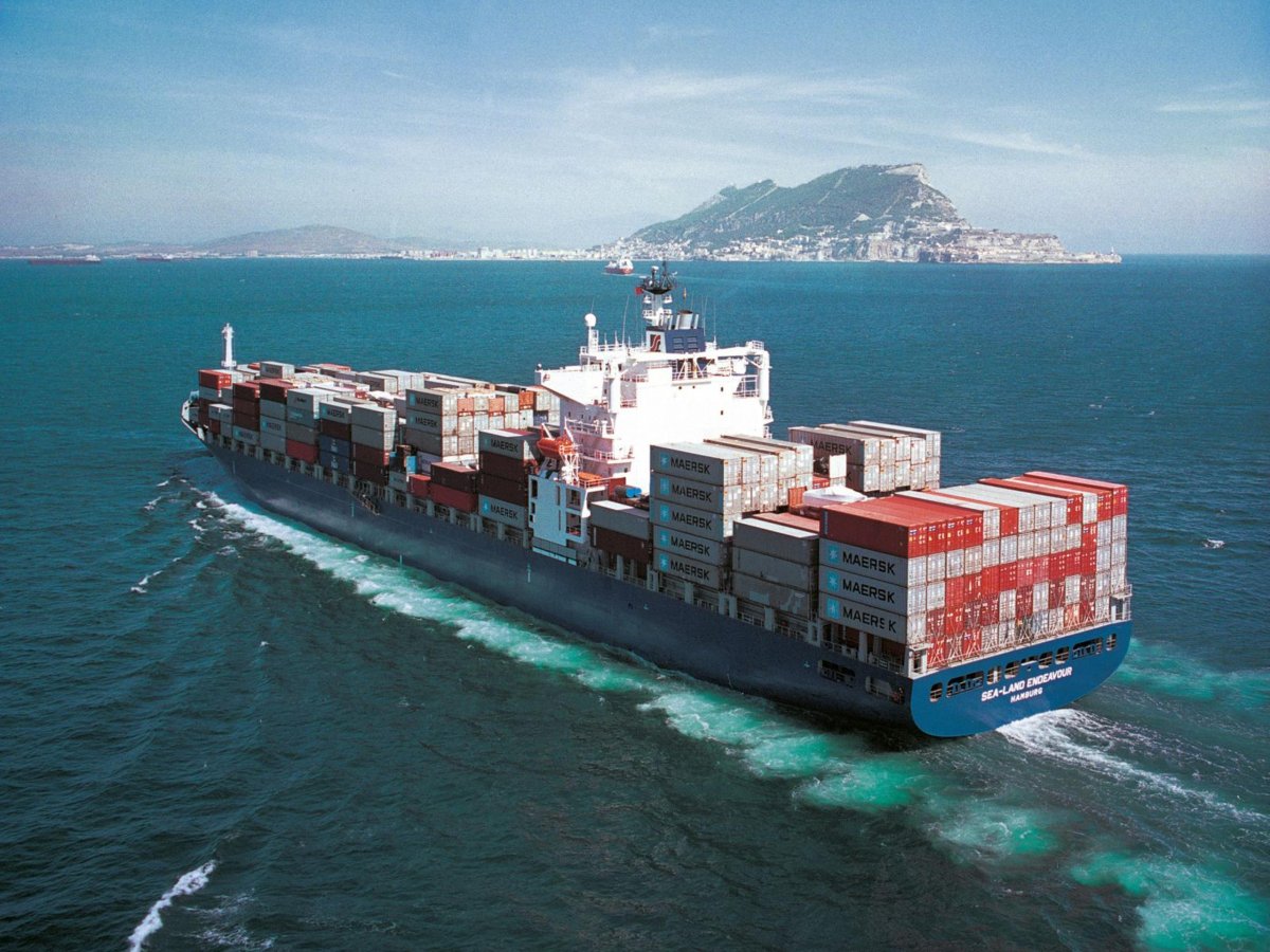 Океанский контейнеровоз Маерск