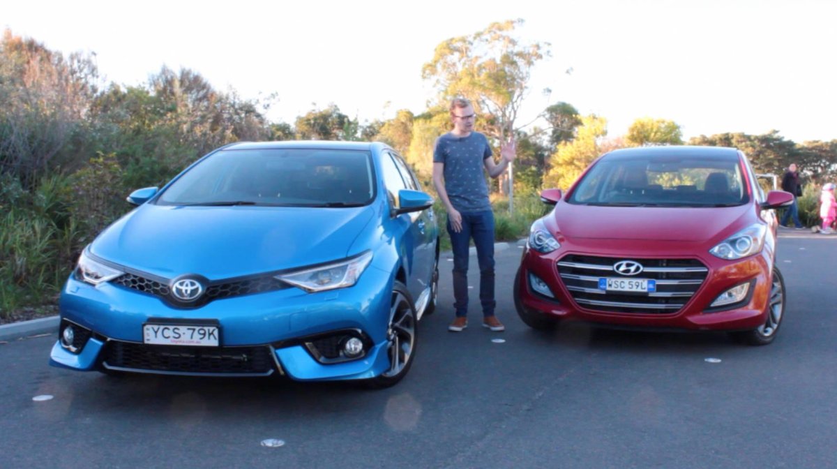 Тойота Королла и Хендай Элантра