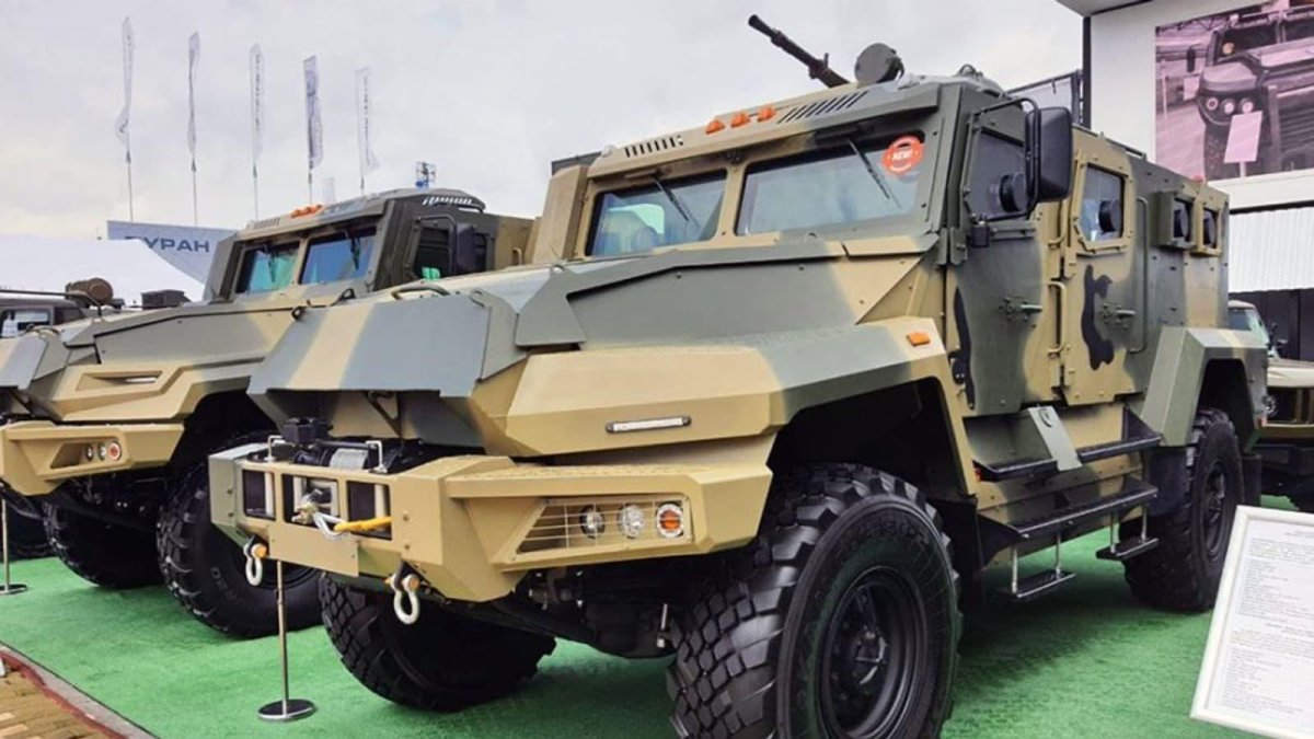Бронеавтомобиль АМН-590951 “ВПК-Урал”
