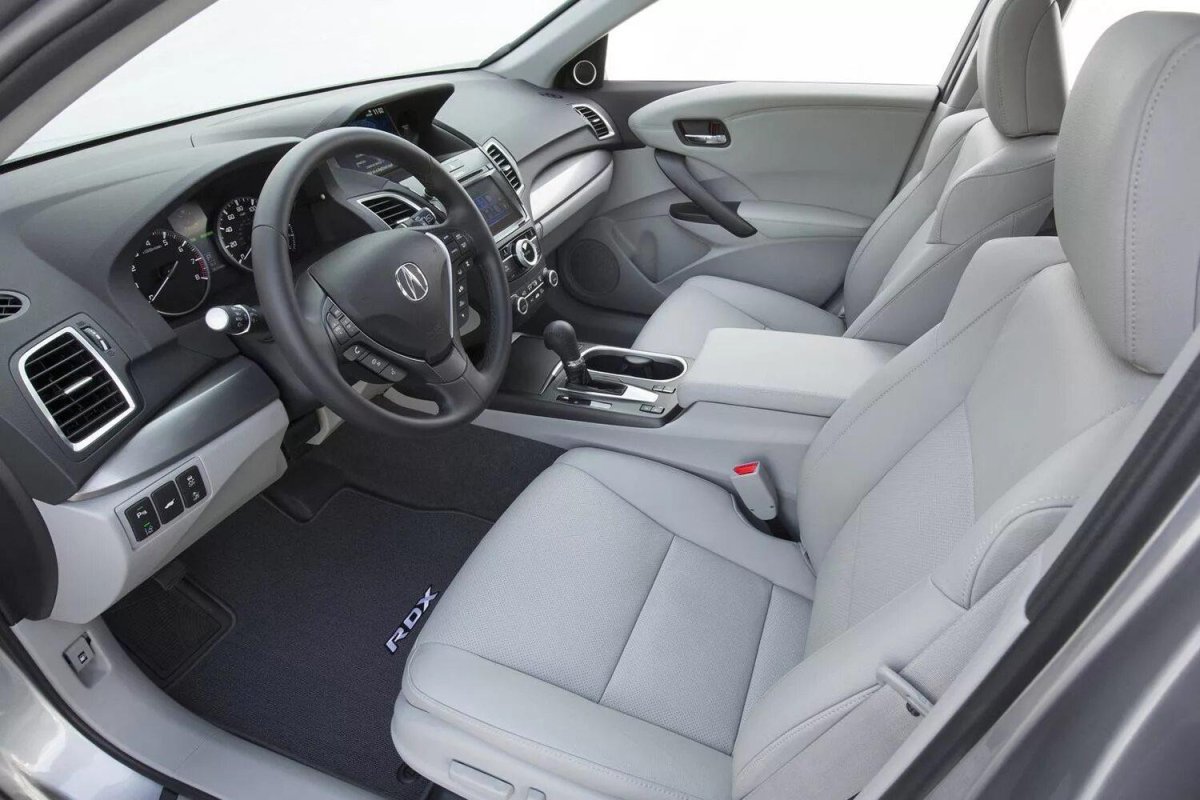 Акура РДХ салон