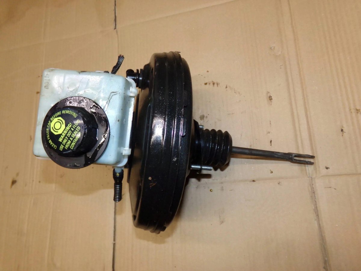 Вакуумник Опель Астра h 1.8