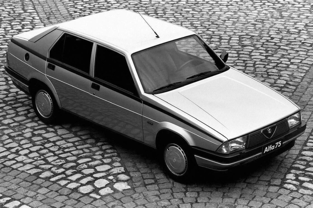 Alfa Romeo 75