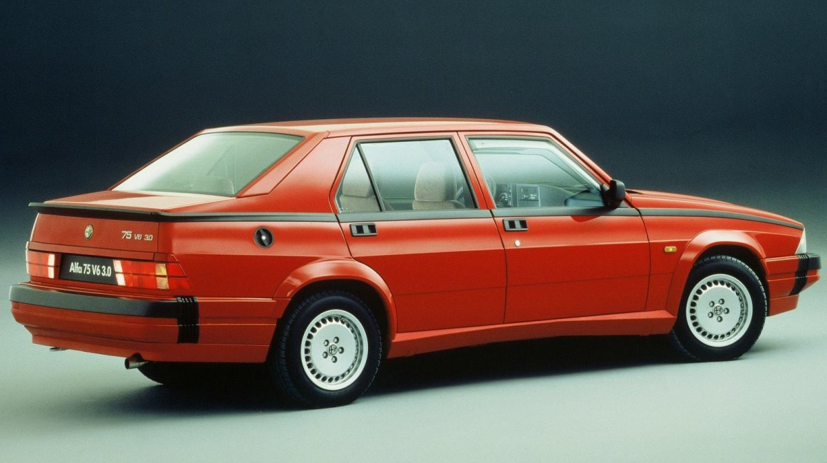 Alfa Romeo 75 1988