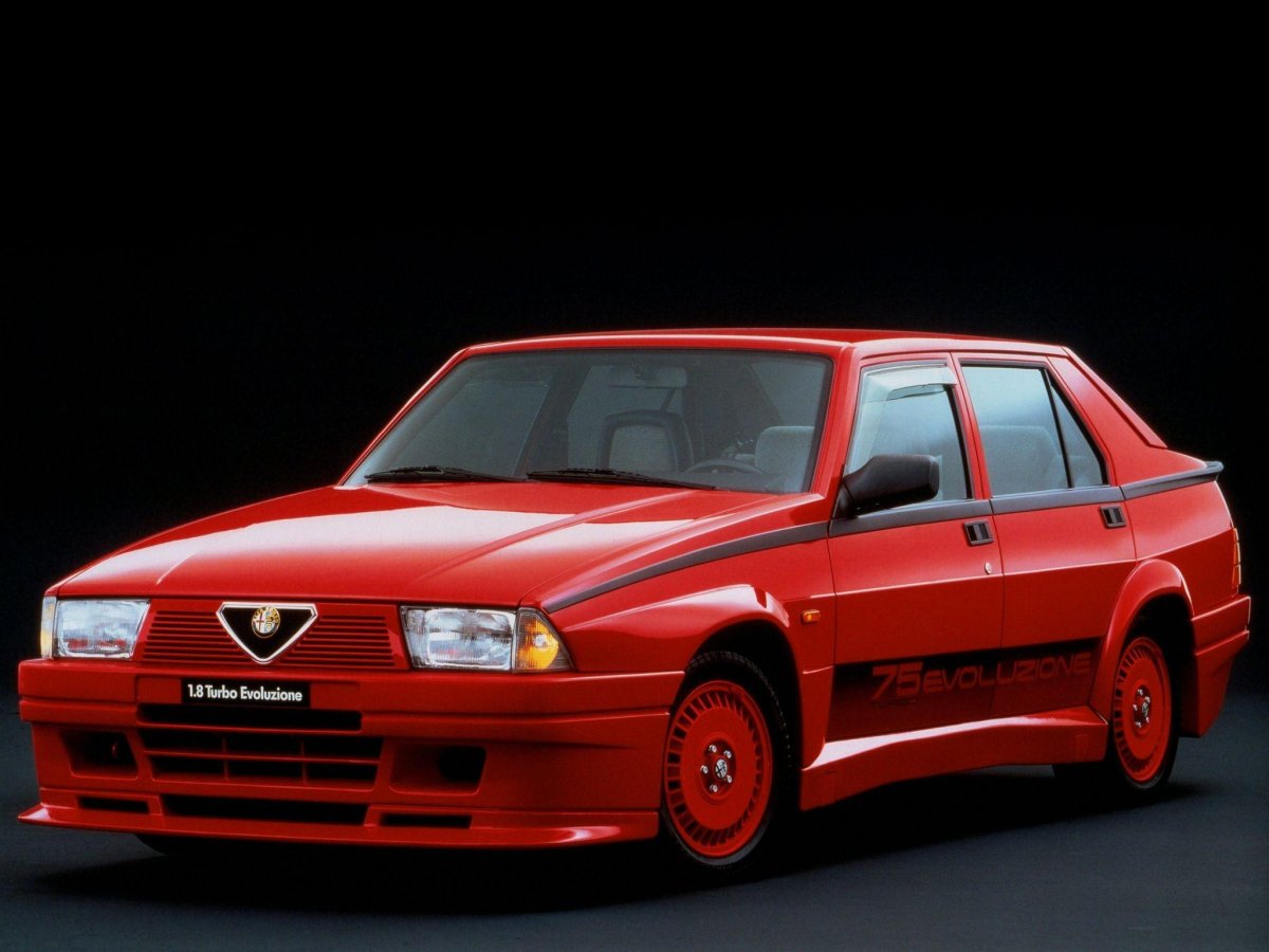 Alfa Romeo 75 Turbo