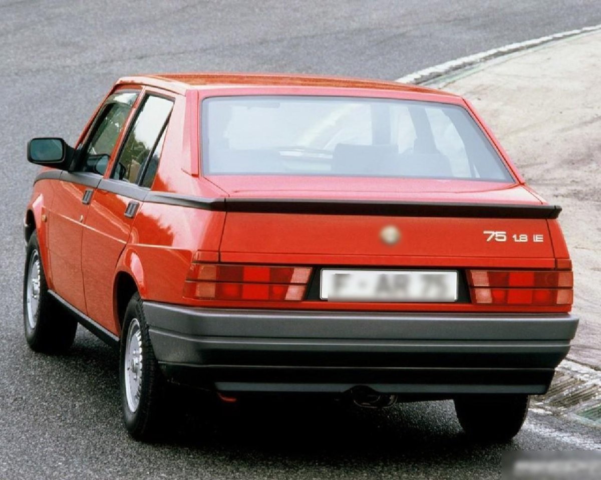 Alfa Romeo 75 1988
