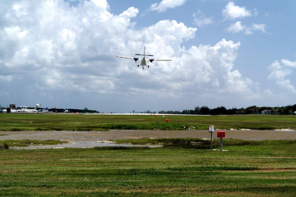 Каймановы острова аэропорт