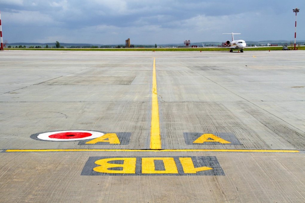 Аэропорт Кольцово Взлетная полоса