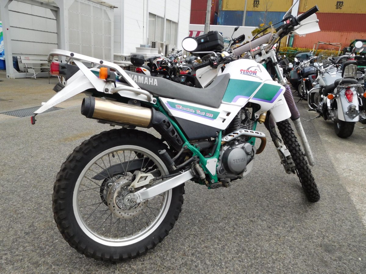 Ямаха Serow 225