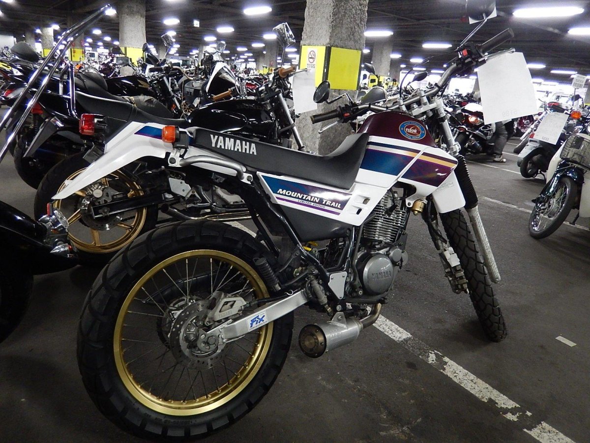 Yamaha Serow 125