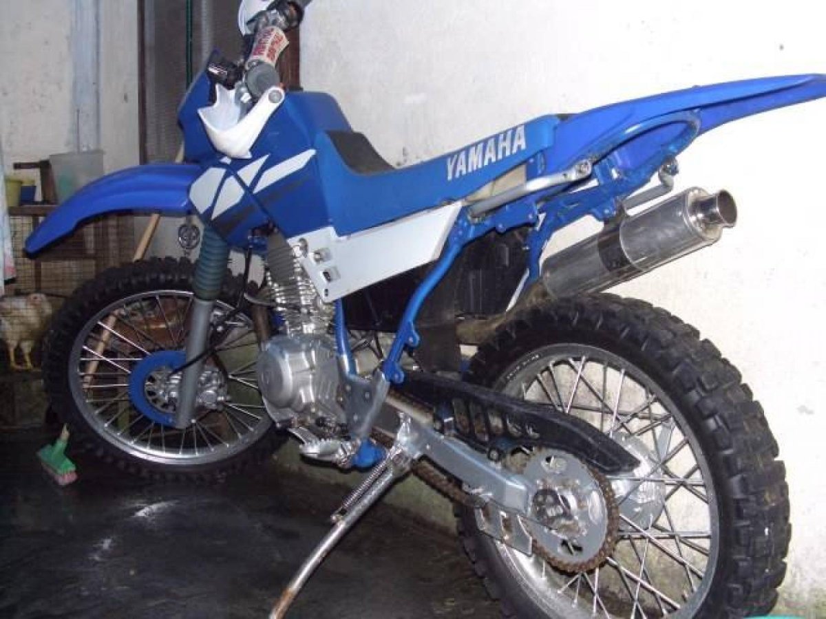 Ямаха ТТР сероу 225