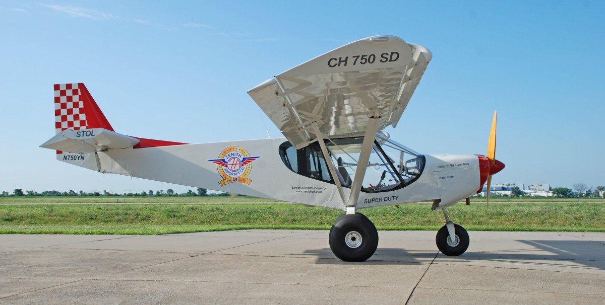 Zenith stol Ch 750
