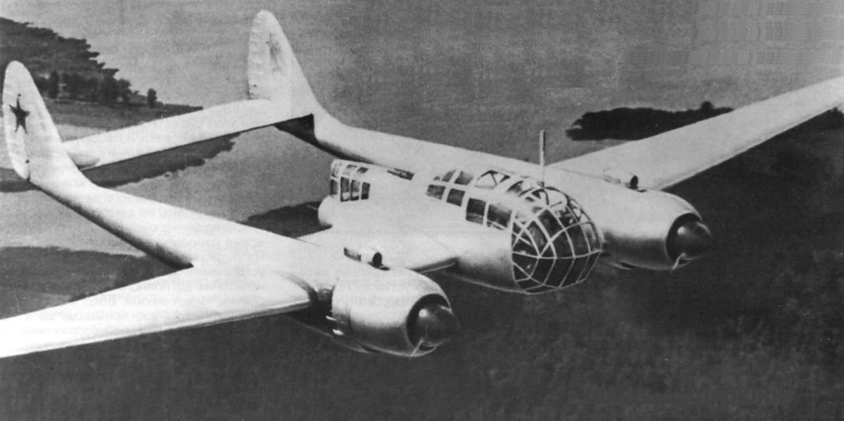 Разведчик-корректировщик Су-12