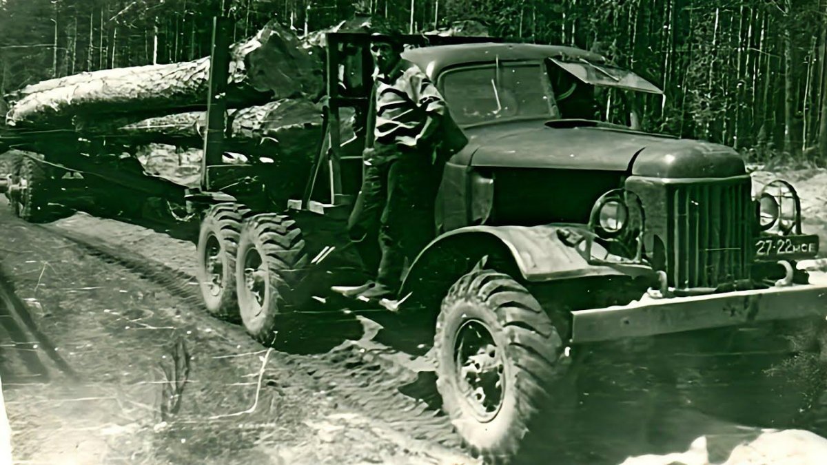 ЗИЛ 157 лесовоз