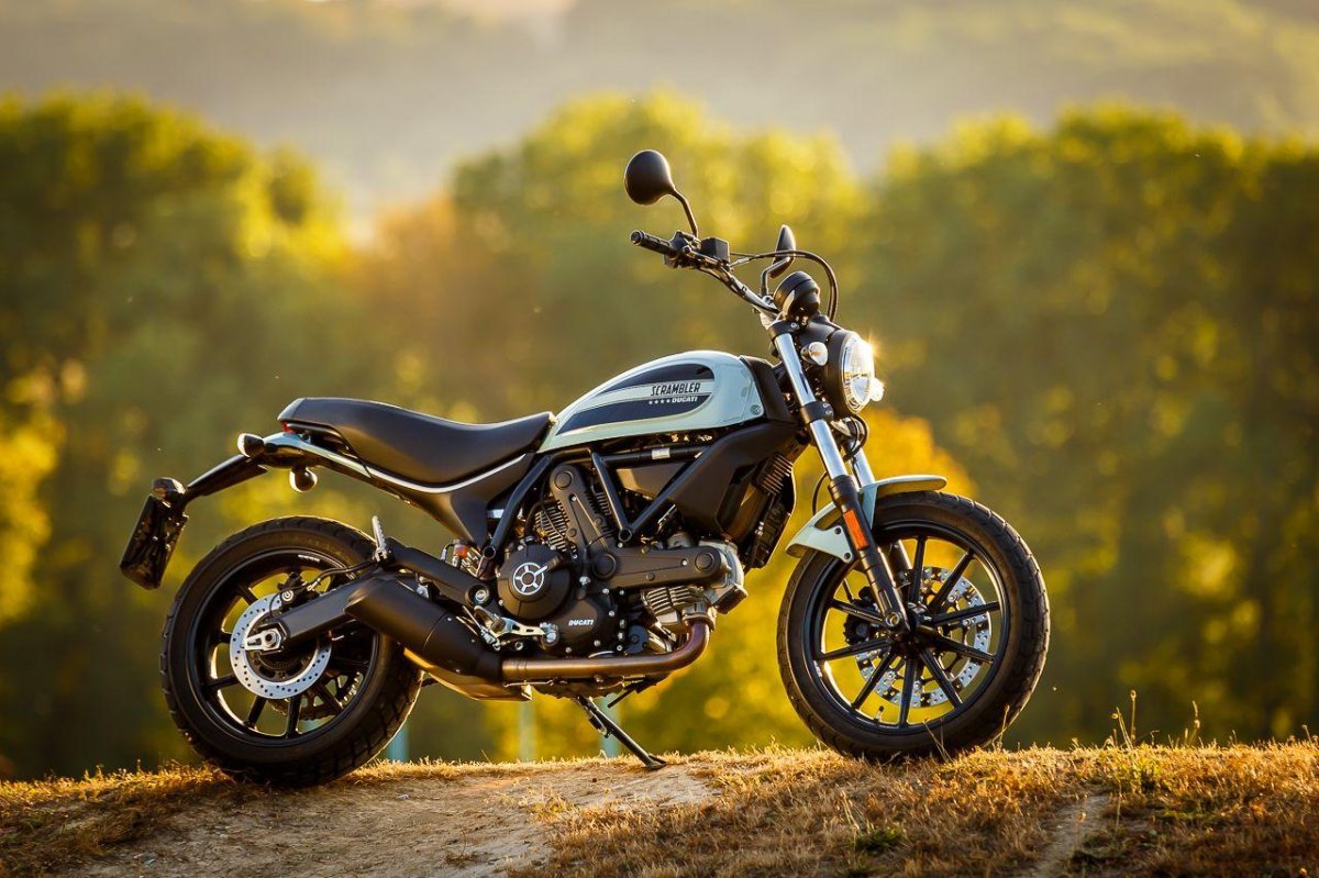 Ducati Scrambler sixty2
