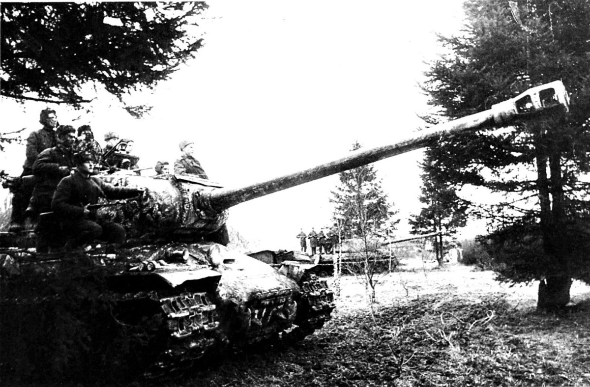 Танк ИС 2 1944