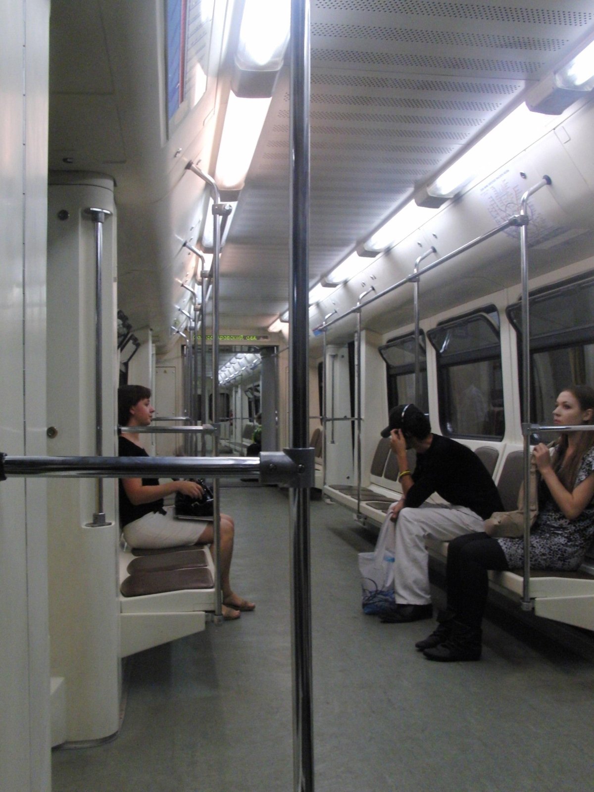 81-740 На станции Александровский сад