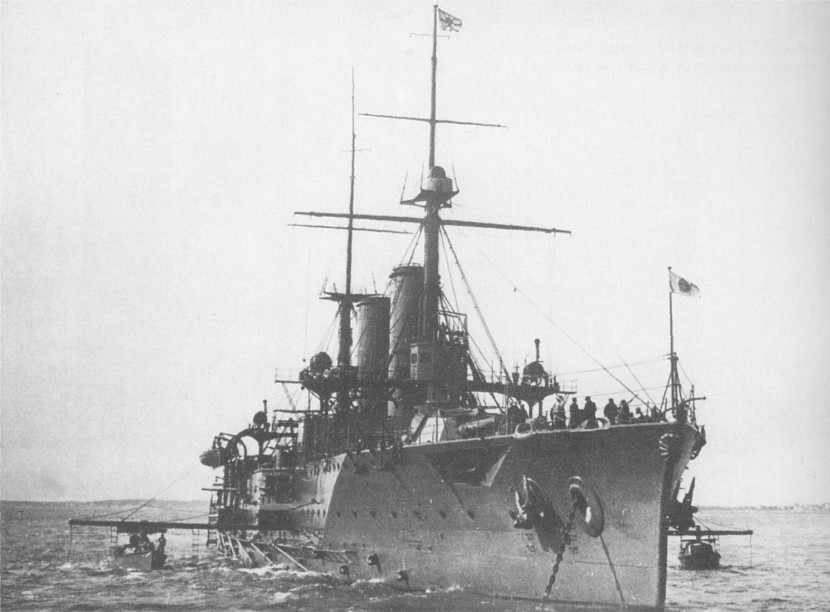 Броненосец Цукуба