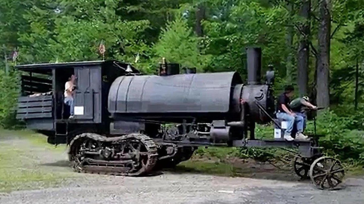 Гусеничный трактор Lombard Steam log Hauler (1901 год)