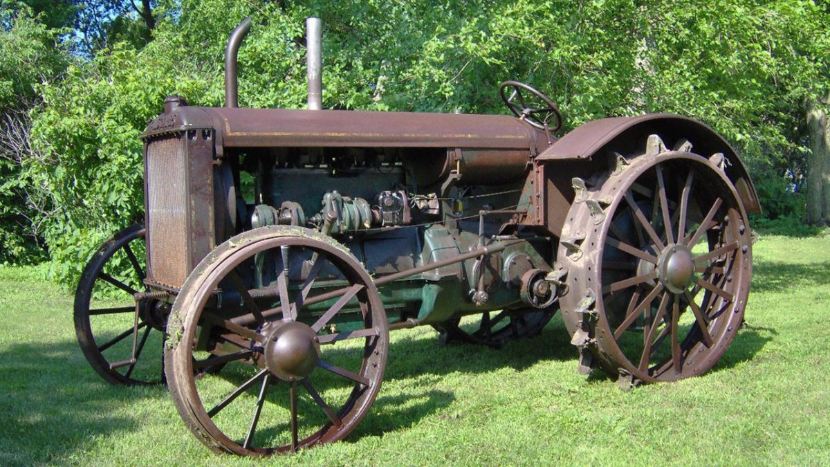 Трактор Аллис Чалмерс