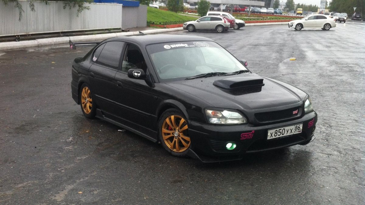 Субару Legacy b4