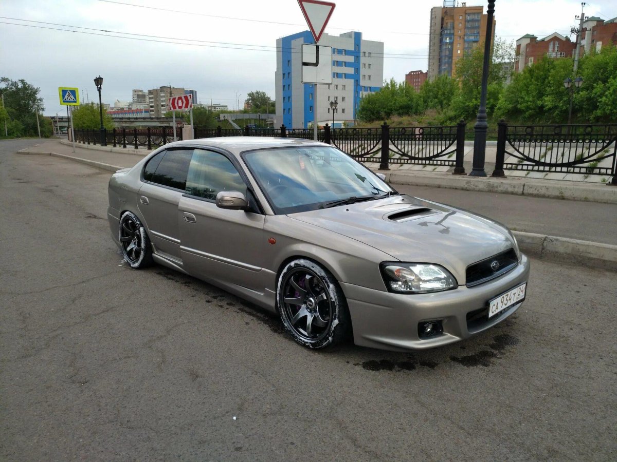 Subaru Legacy b4 2000