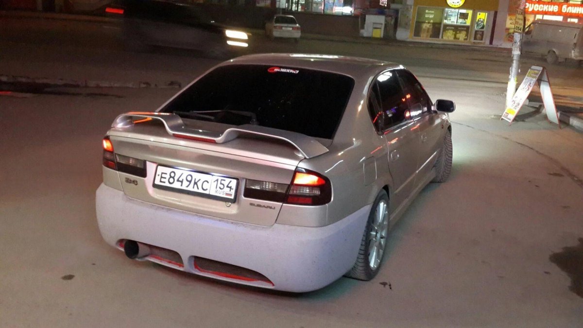 Subaru Legacy b4 Blitzen