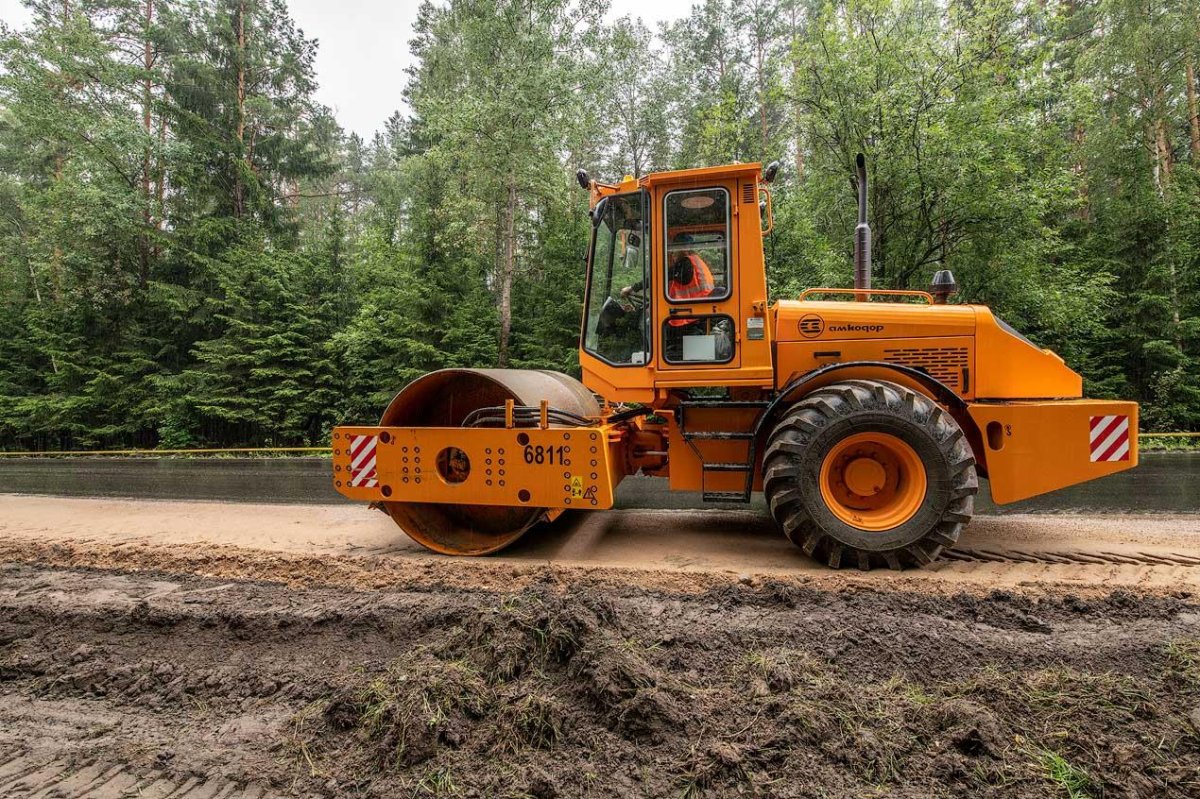 «Амкодор» 6811