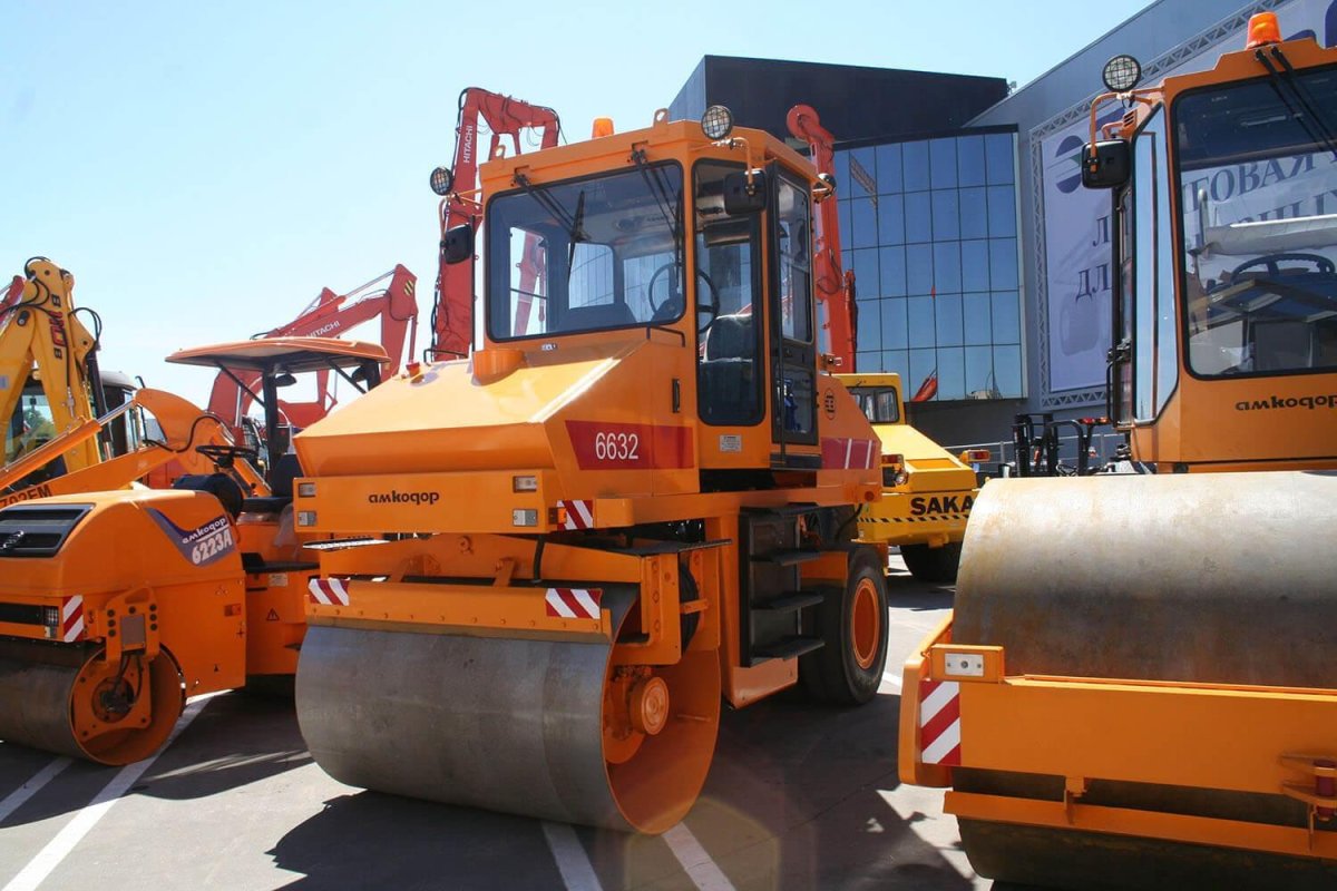 Каток асфальтовый комбинированный