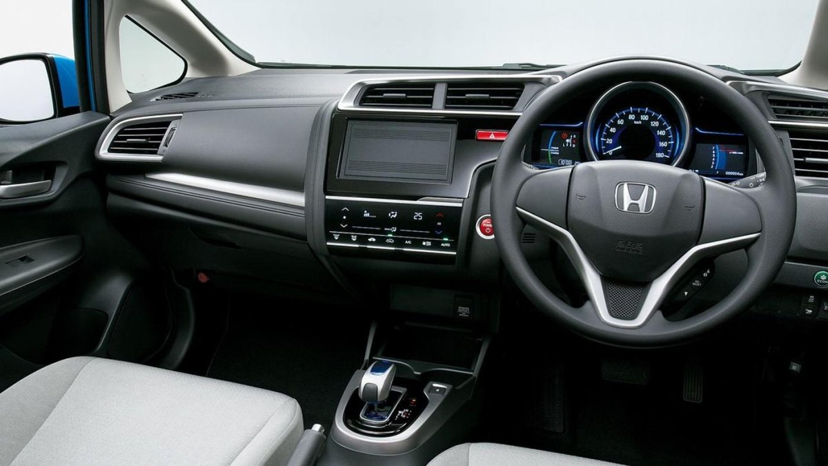 Honda Fit gp5 package f Interior
