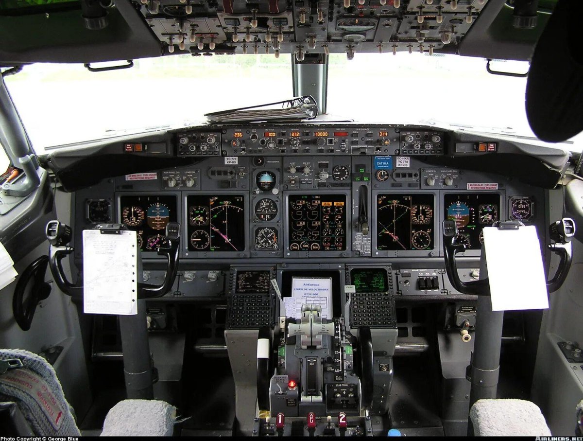 Boeing 737-500 кабина