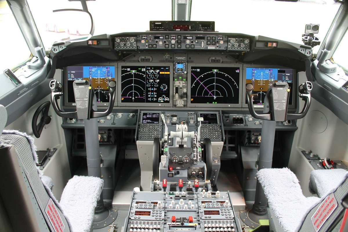 Boeing 737 Max кабина