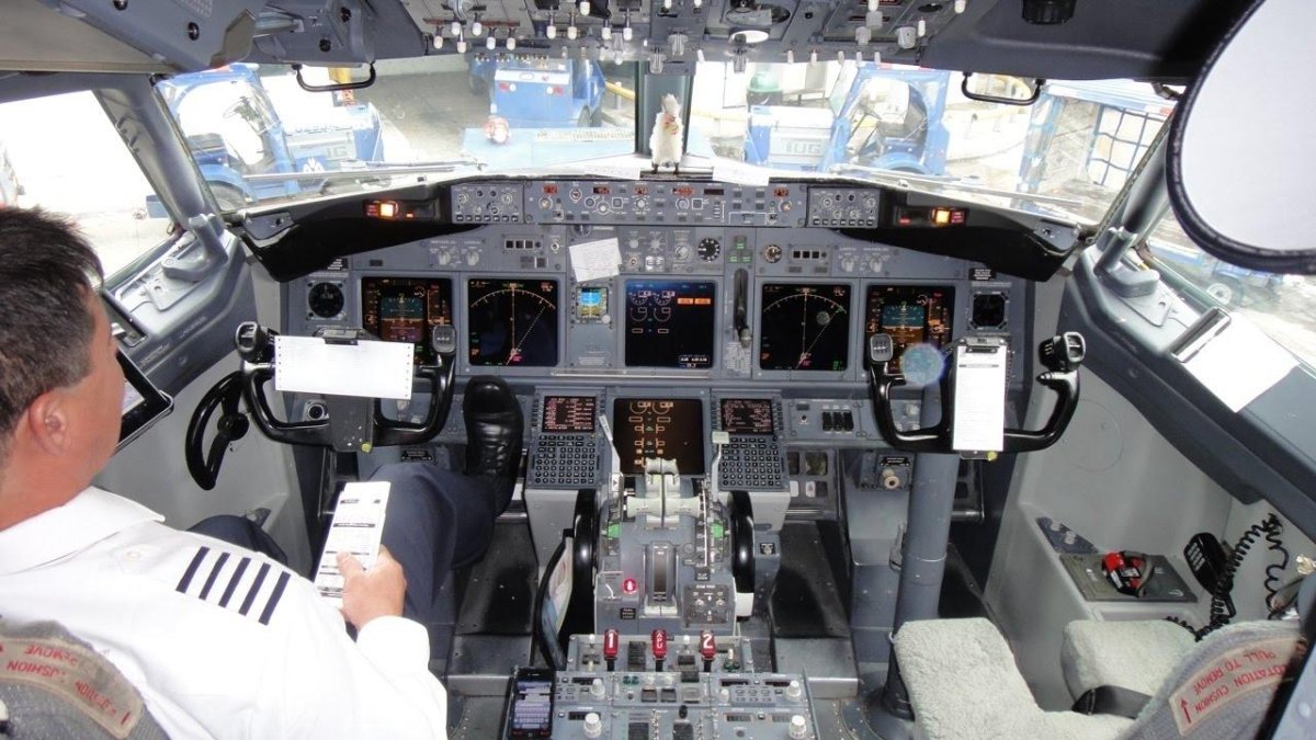 Боинг 737-700 кабина