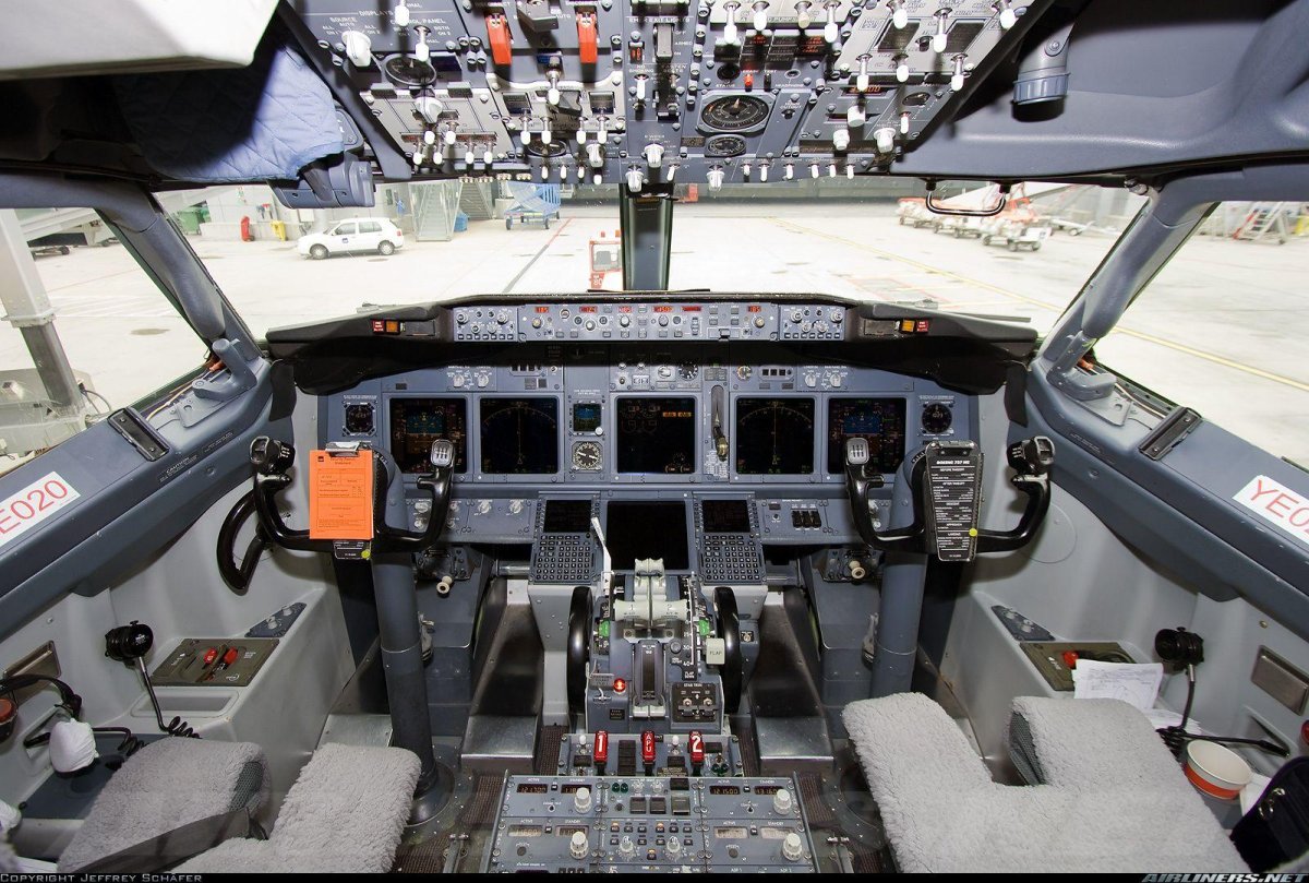 Боинг 737 400 кабина