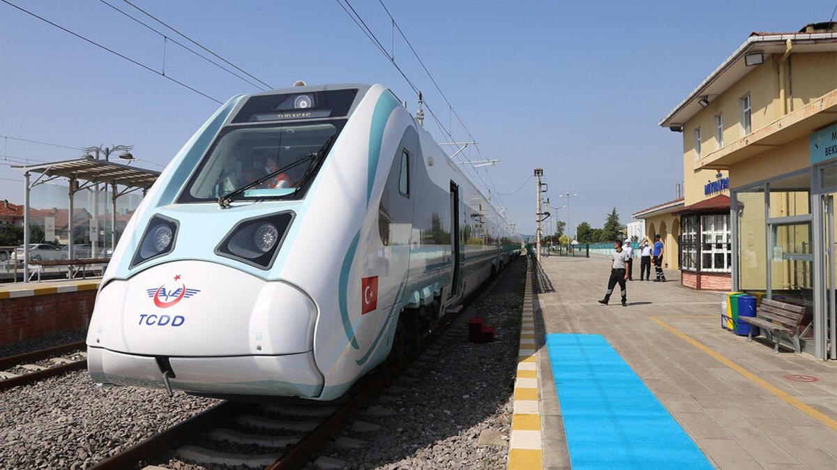 Поезда в Турции