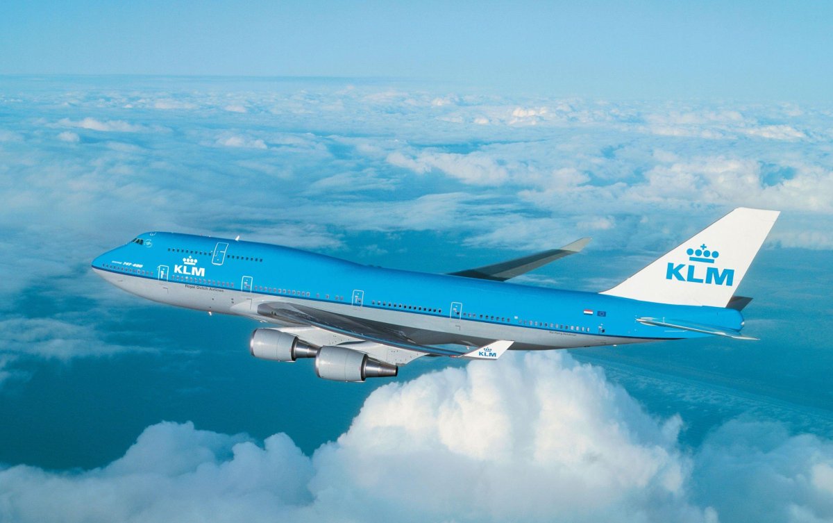 Голубой самолет