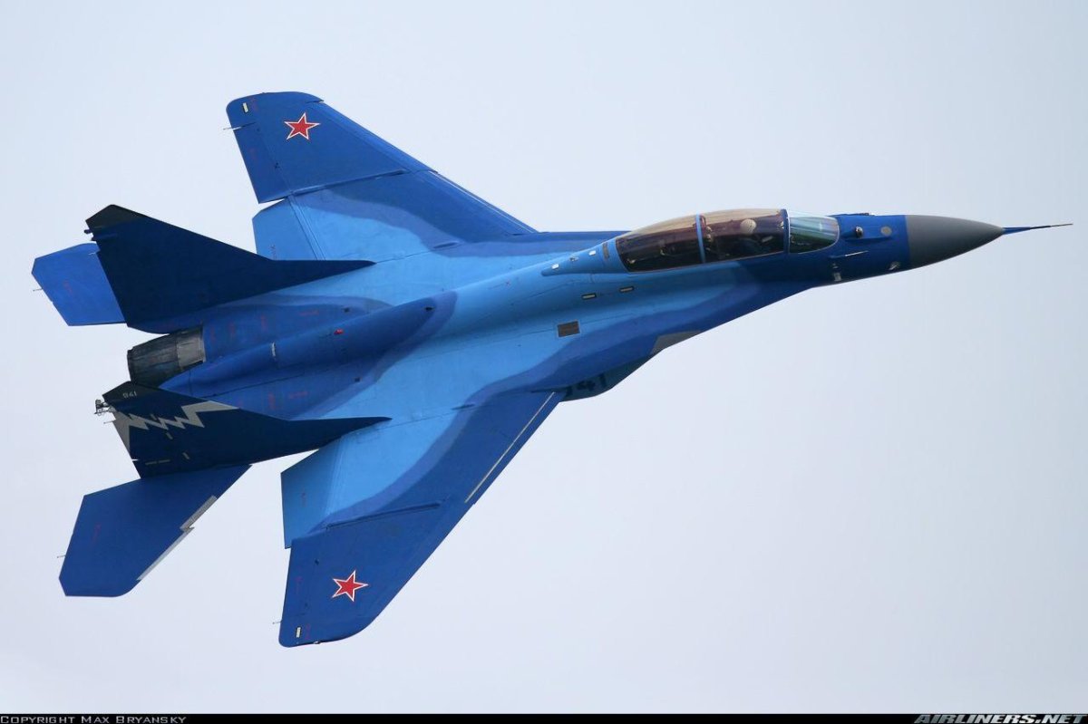 Самолёт истребитель миг 29