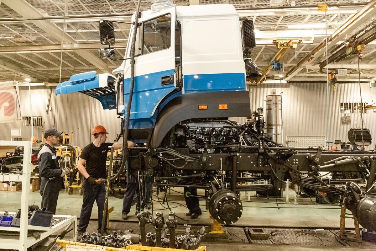 УРАЛАЗ Уральский автомобильный завод