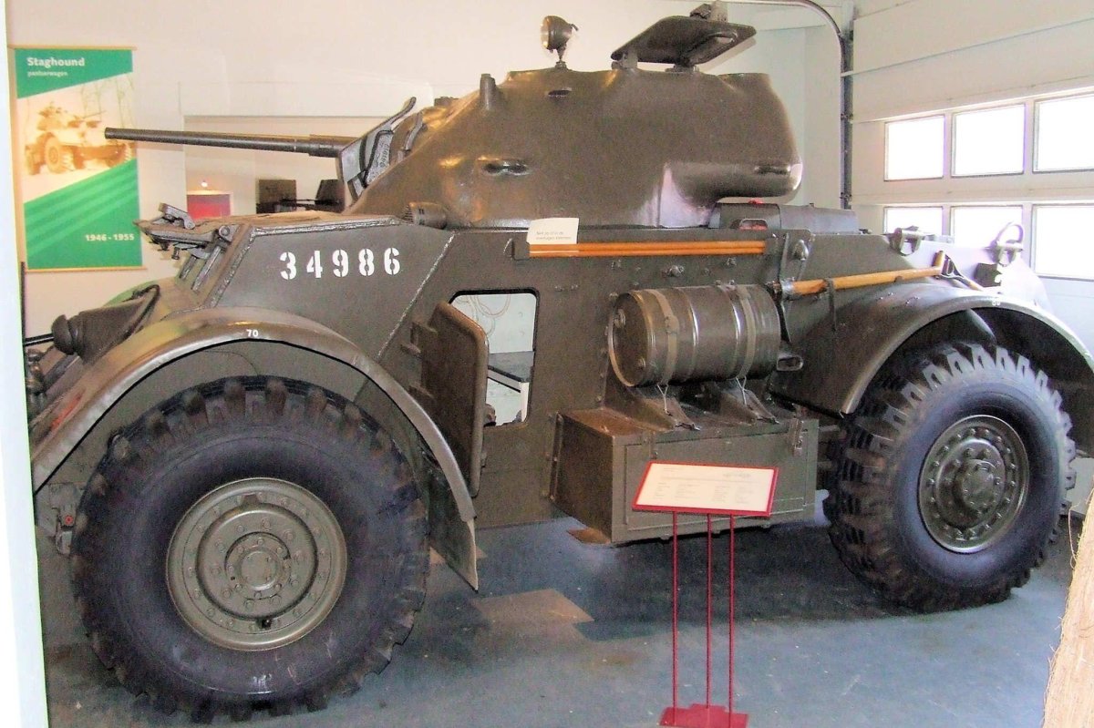 Стагхаунд БТР