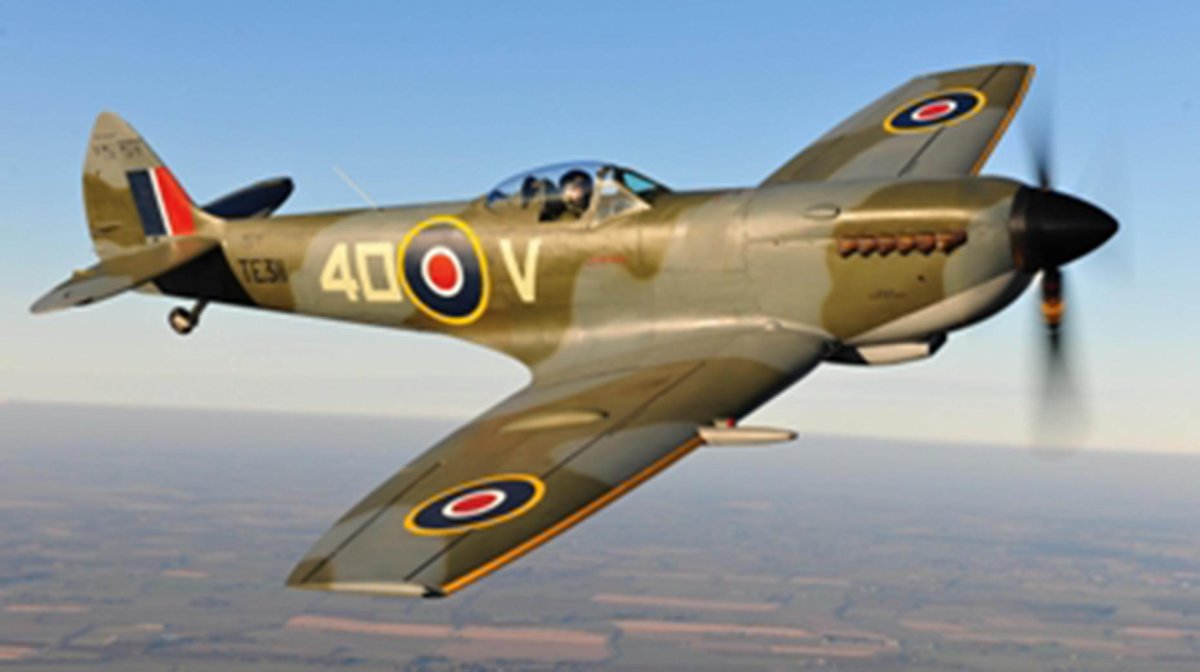 Спитфайр истребитель